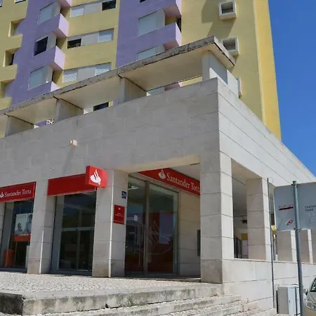 Double Next To Airport/ Fill/expo Лиссабон